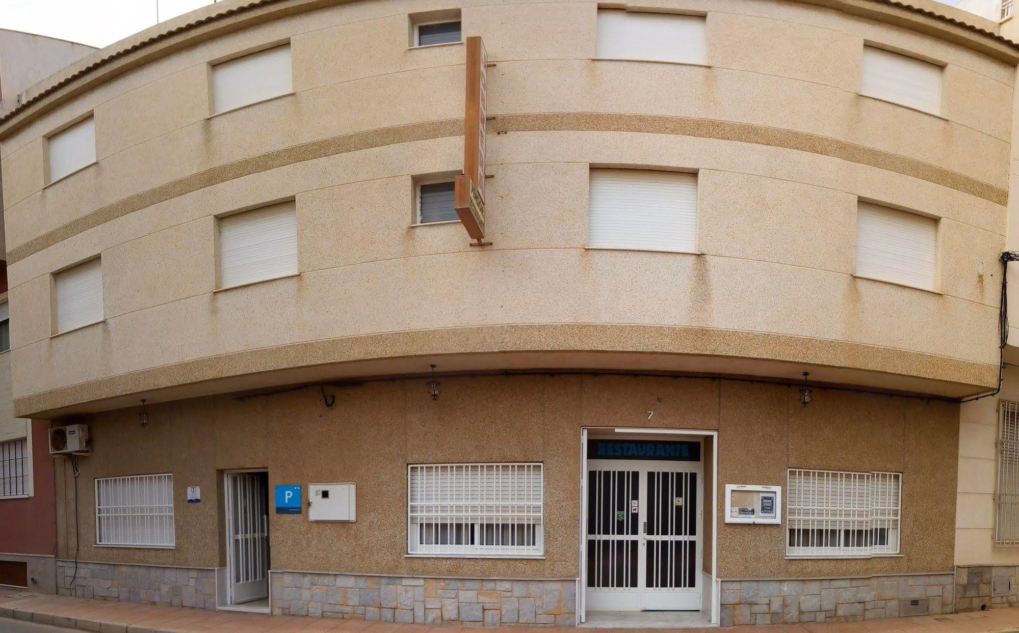 Hotel La Obrera Santiago De La Ribera Exteriér fotografie